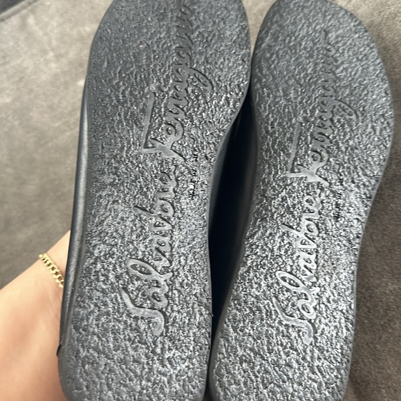 Salvatore Ferragamo leather loafers - Picture 4 of 7
